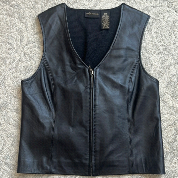 Woman’s Leather Vest Croft And Barrow Medium - Picture 1 of 4
